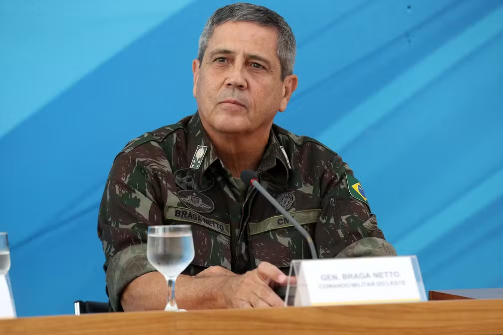 PF prende Braga Netto
