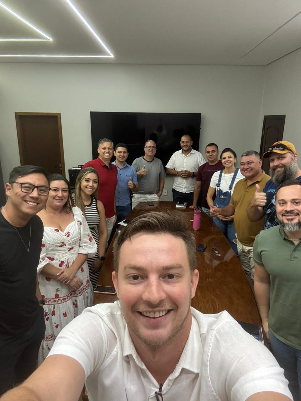 RIO BRILHANTE: PREFEITO LUCAS FORONI  DEFINE SECRETÁRIOS