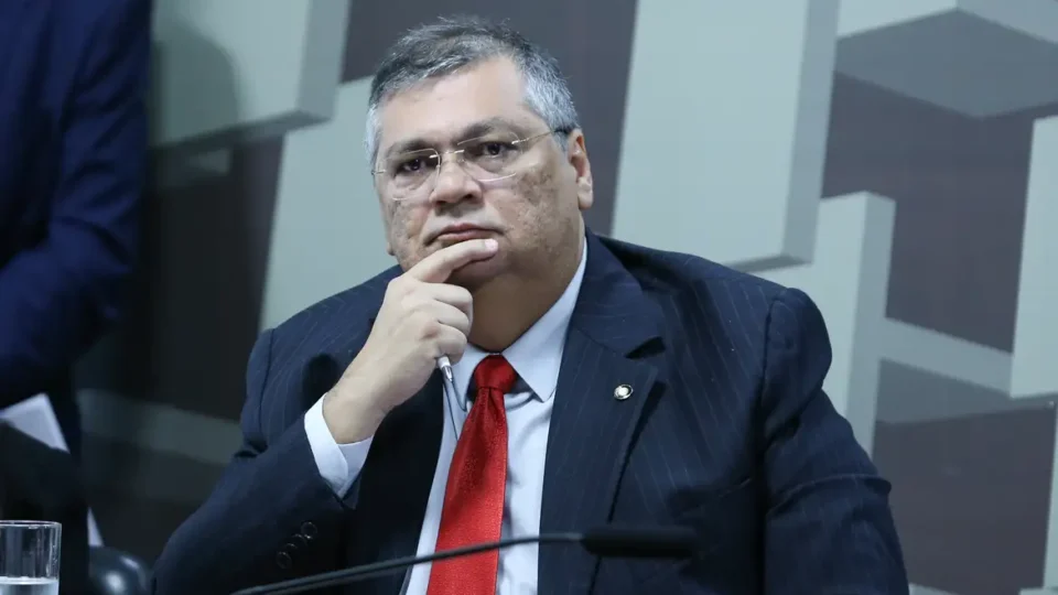 Dino manda governo explicar se emendas Pix para eventos cumprem regras Dino manda governo explicar se emendas Pix para eventos cumprem regras
