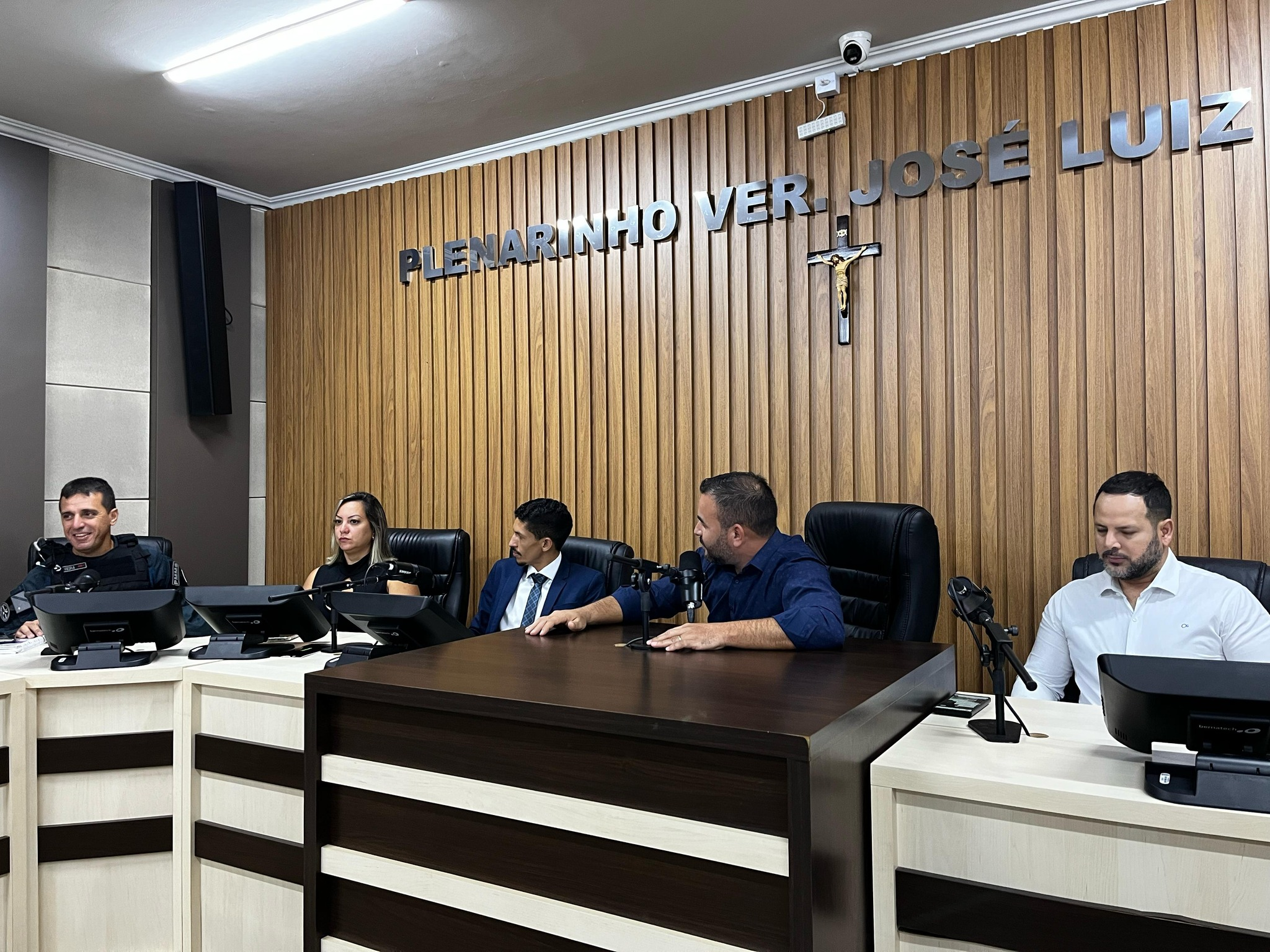 Câmara debate segurança pública com foco na Vila Fátima Câmara debate segurança pública com foco na Vila Fátima