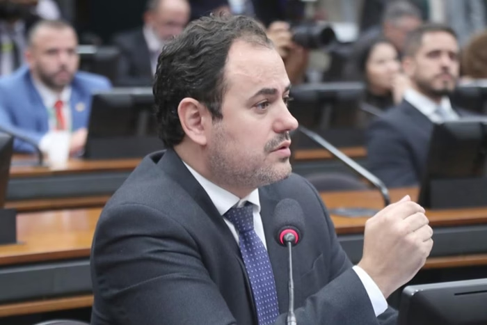 Centrão vê chance de salvação de Glauber e elenca erros para cassação