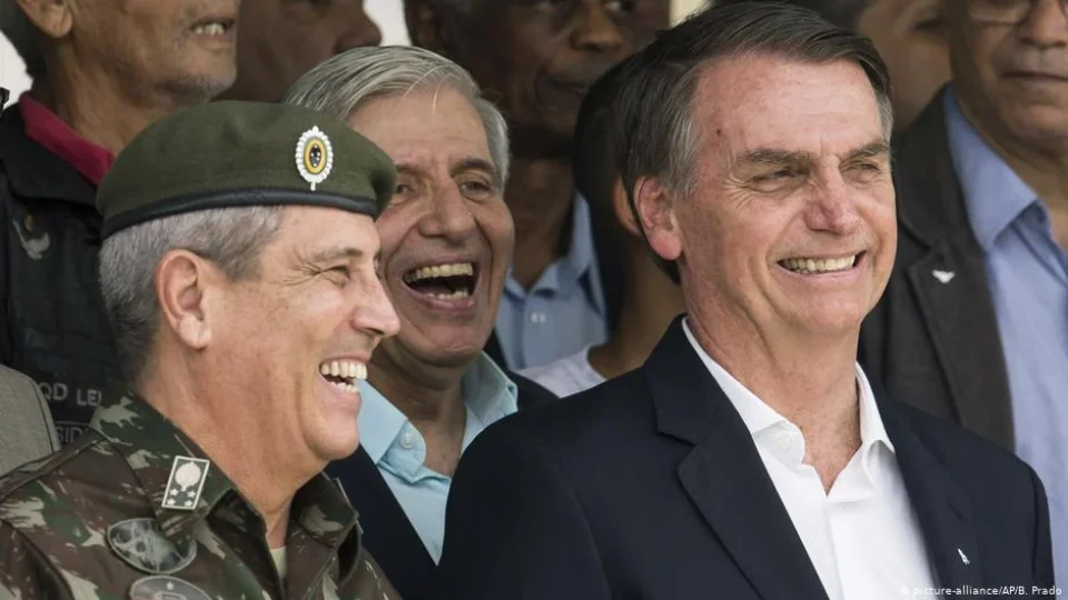 Juristas afirmam que PL da Anistia privilegia comandantes e patrocinadores do golpe