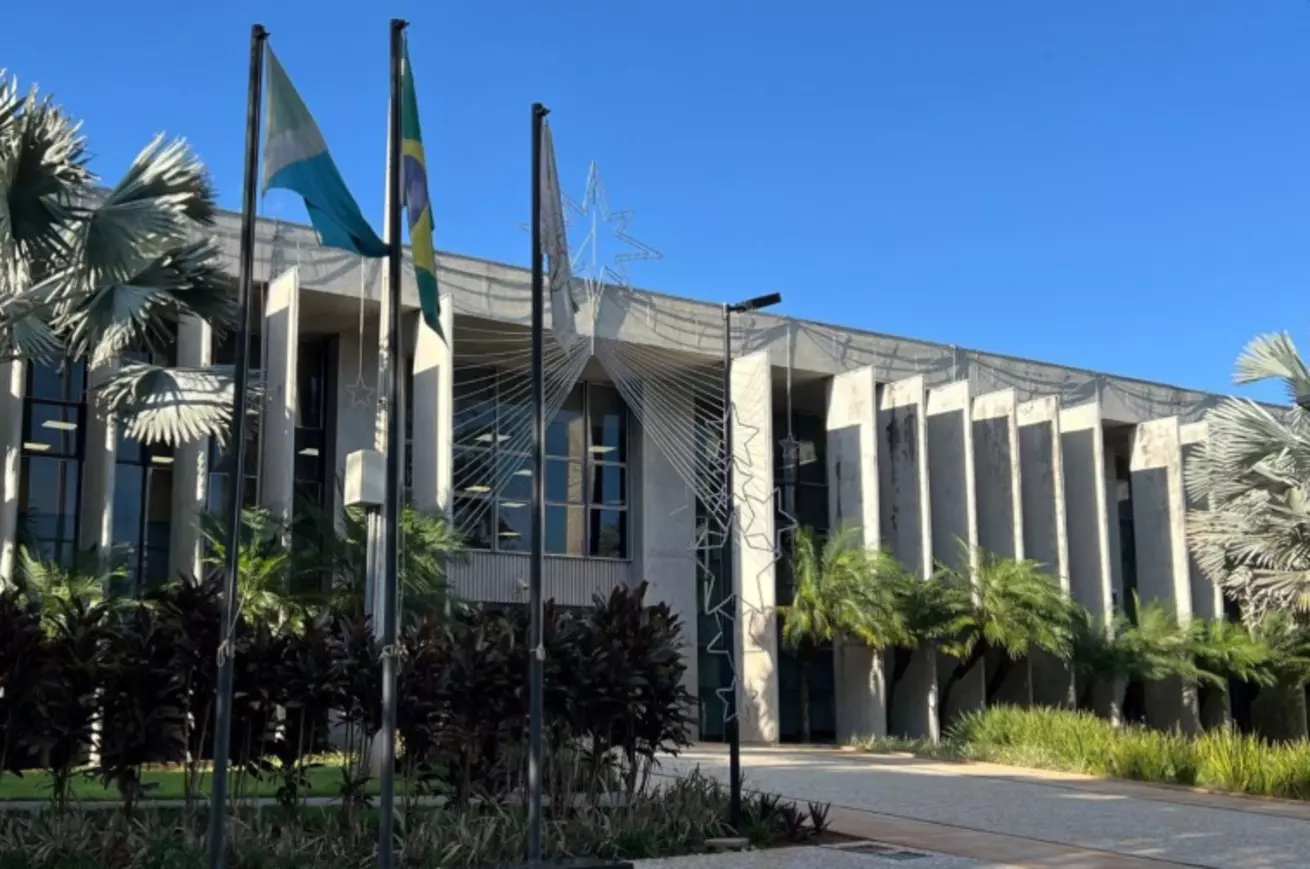 Sem resposta da PGR, Zanin mantém desembargadores do TJMS e conselheiro do TCE afastados