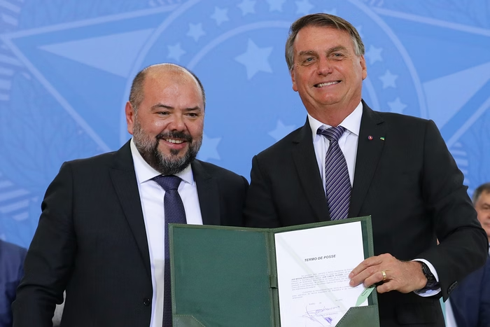 INSS: PF cita transações suspeitas de ex-ministro de Jair Bolsonaro