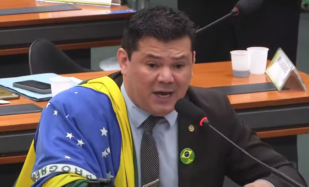 Câmara: relator no Conselho de Ética quer punição a Gilvan da Federal