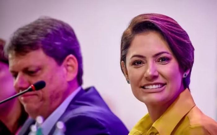 Tarcísio descarta chapa presidencial com Michelle Bolsonaro como vice Tarcísio descarta chapa presidencial com Michelle Bolsonaro como vice