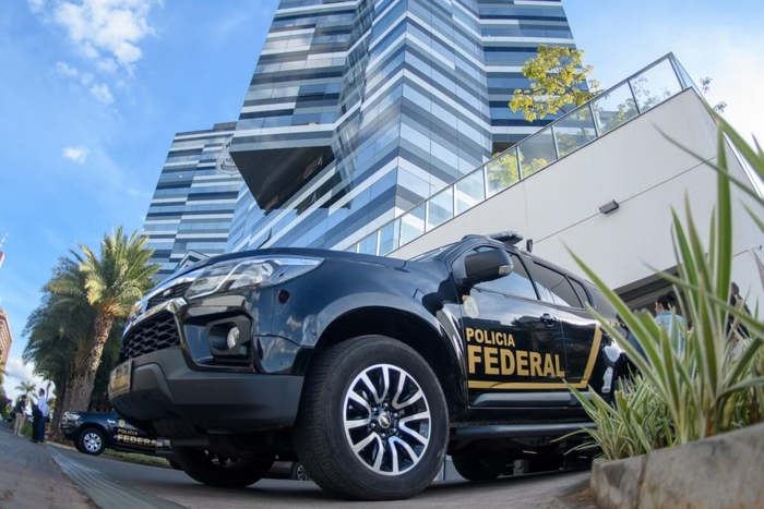 PF mira “Rei do Benefício” por fraudar R$ 30 milhões do INSS PF mira “Rei do Benefício” por fraudar R$ 30 milhões do INSS