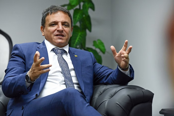 Justiça vê fraude em emenda de R$ 126 milhões de senador bolsonarista Justiça vê fraude em emenda de R$ 126 milhões de senador bolsonarista