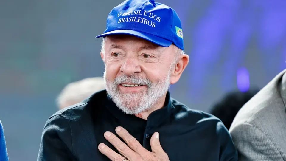 Lula lidera cenários de 1º turno da eleição e mantém vantagem no 2º, aponta Quaest Lula lidera cenários de 1º turno da eleição e mantém vantagem no 2º, aponta Quaest