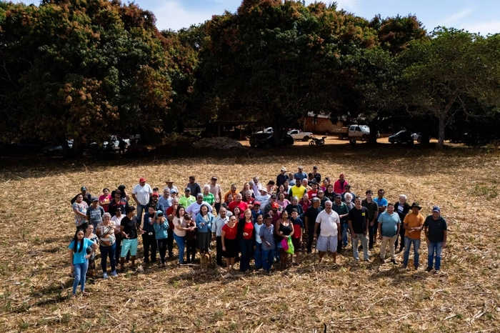 STF proíbe derrubada em povoado que trava batalha com primo de Caiado