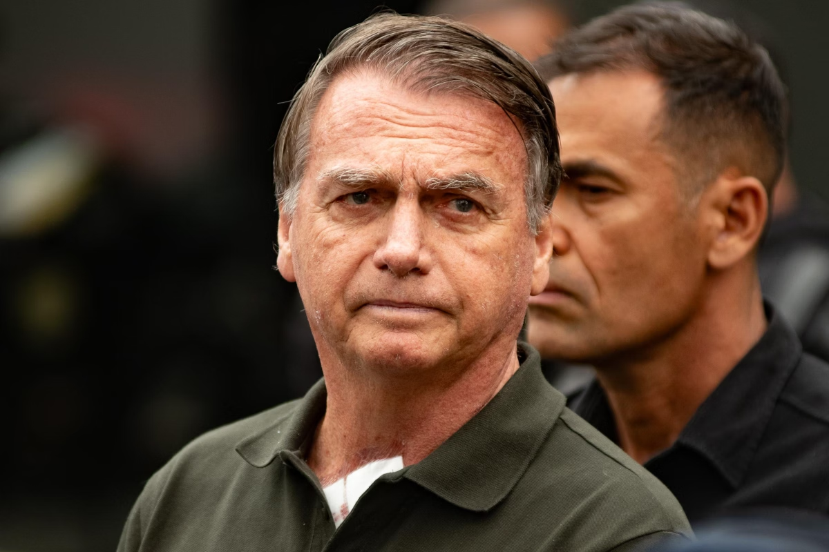 Eventuais novas sanções de Trump levarão Bolsonaro direto para Papuda Eventuais novas sanções de Trump levarão Bolsonaro direto para Papuda