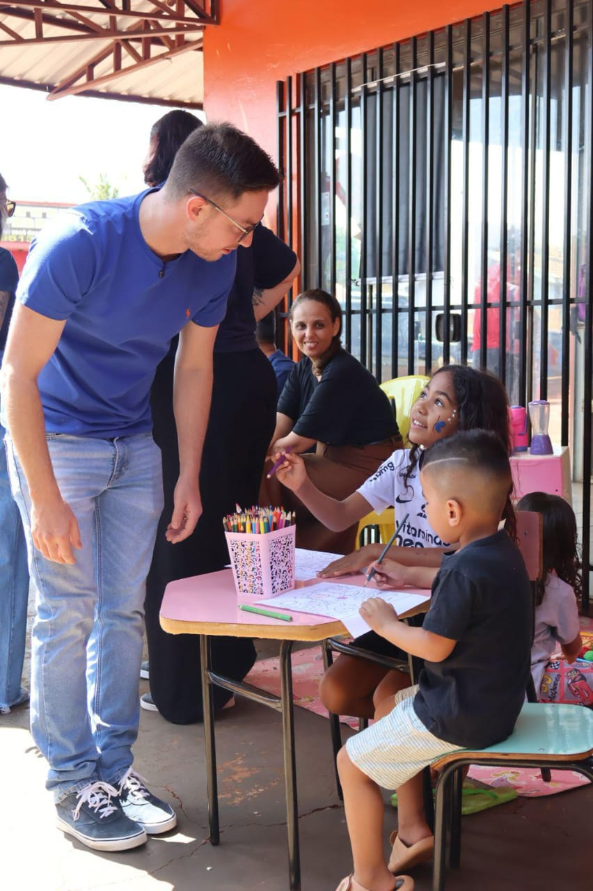 Prefeito Lucas Foroni leva “Governo no Bairro” com mais de 700 atendimentos gratuitos em Rio Brilhante Prefeito Lucas Foroni leva “Governo no Bairro” com mais de 700 atendimentos gratuitos em Rio Brilhante