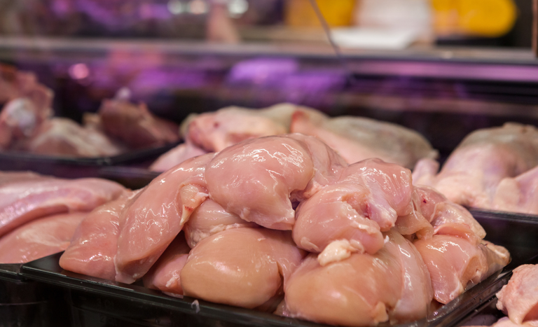 Produção de frango no Brasil deve alcançar marca histórica