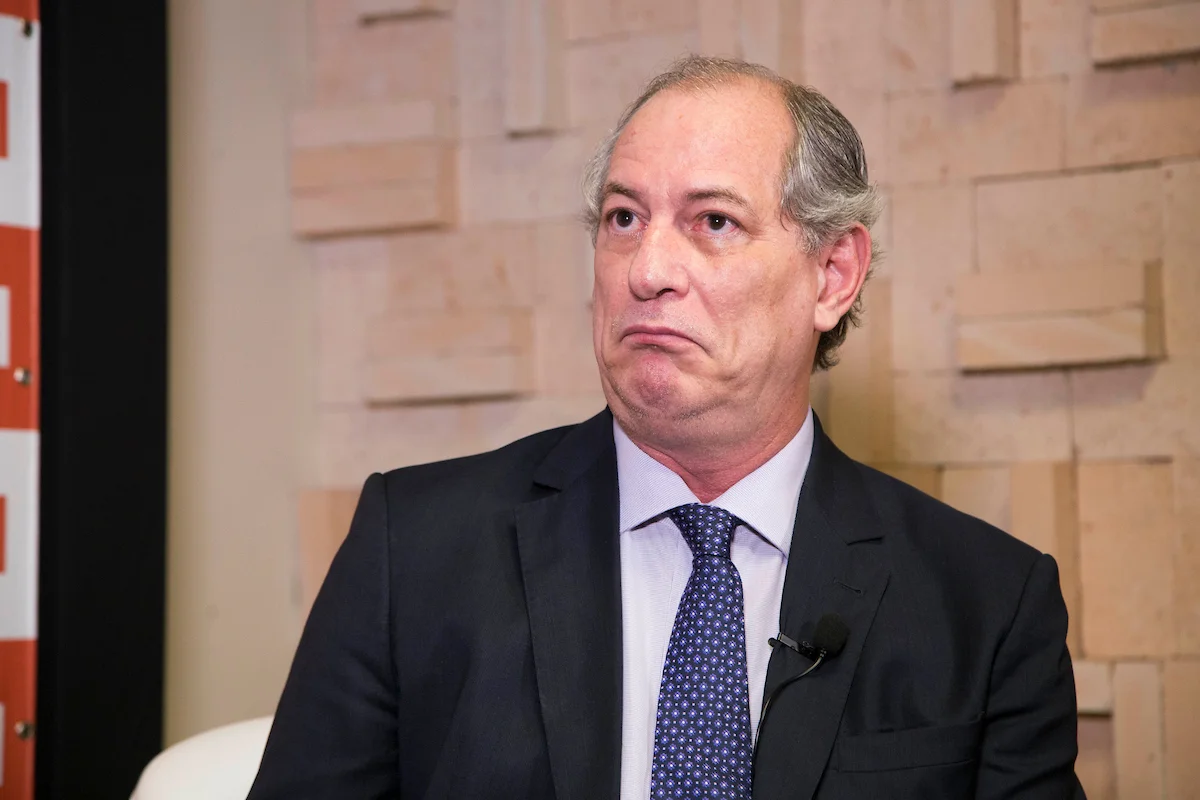 Apoio de Ciro a bolsonarista ao Senado pelo CE cria racha no estado Apoio de Ciro a bolsonarista ao Senado pelo CE cria racha no estado