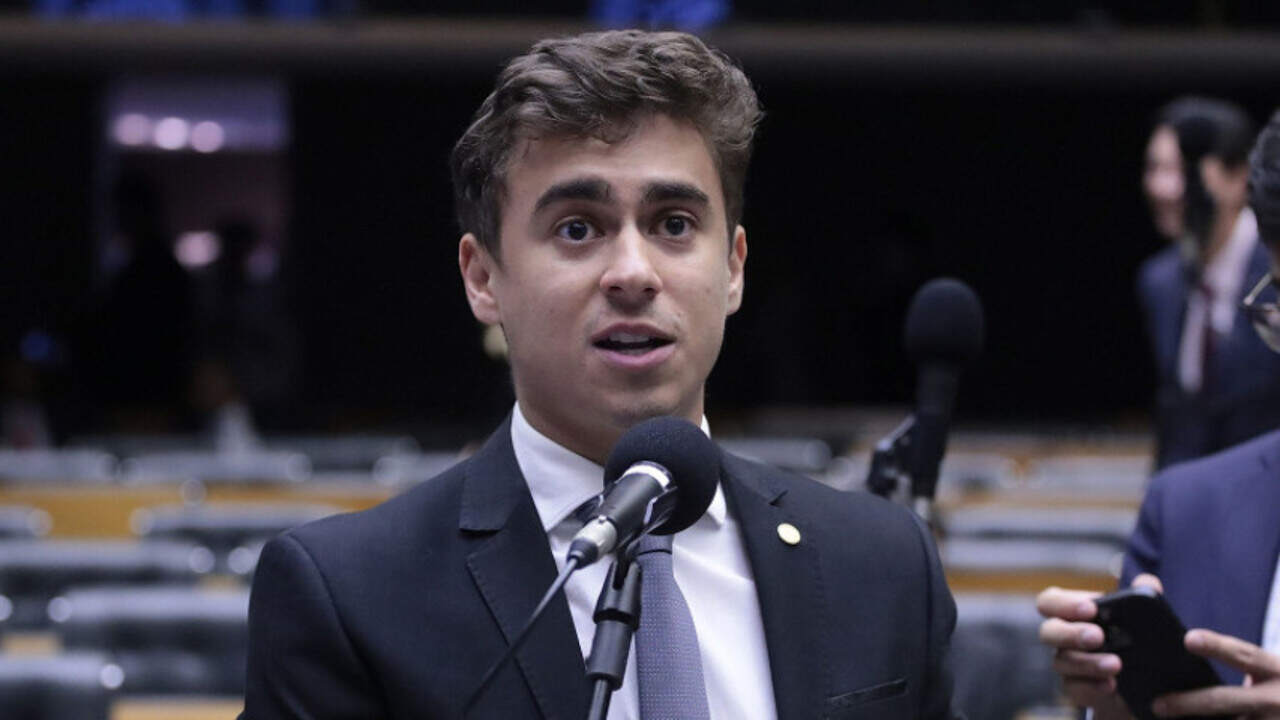 Nikolas nega falta de organização após raio atingir manifestantes em ato