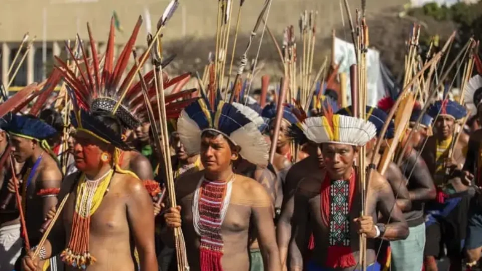 STF autoriza povos indígenas a explorarem mineração em suas terras e fixa condições