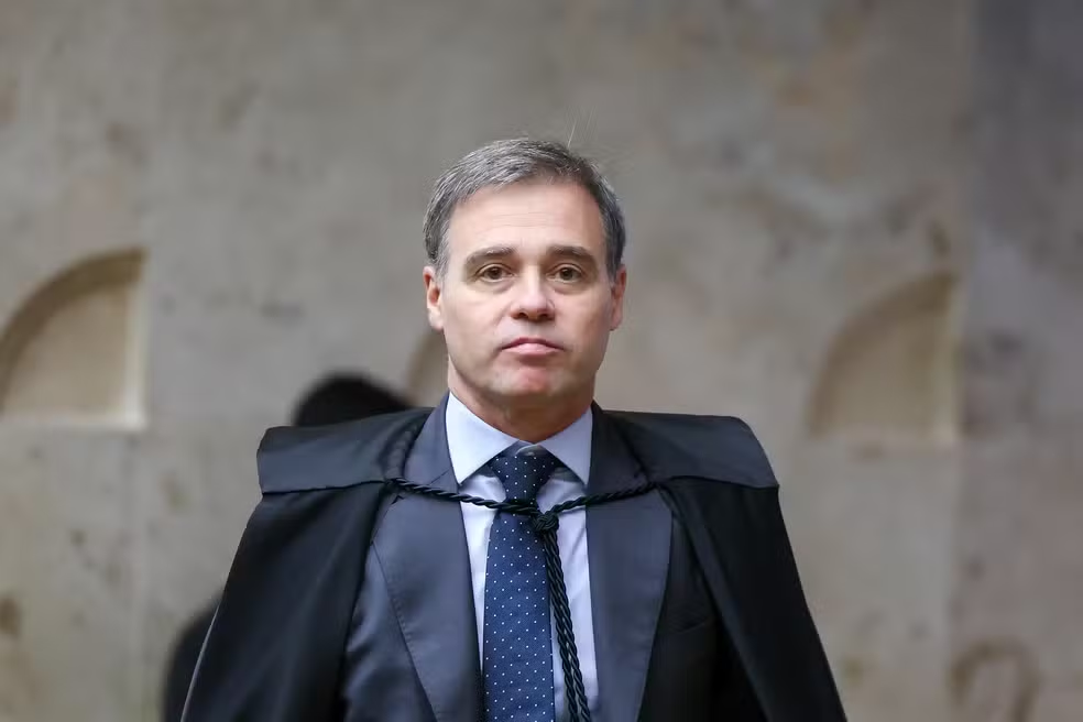 Master: decisão de Mendonça tenta blindar investigação e limitar influência de diretor da PF Master: decisão de Mendonça tenta blindar investigação e limitar influência de diretor da PF