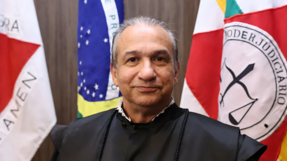 TJMG apura denúncias de abuso contra desembargador que absolveu réu por estupro TJMG apura denúncias de abuso contra desembargador que absolveu réu por estupro