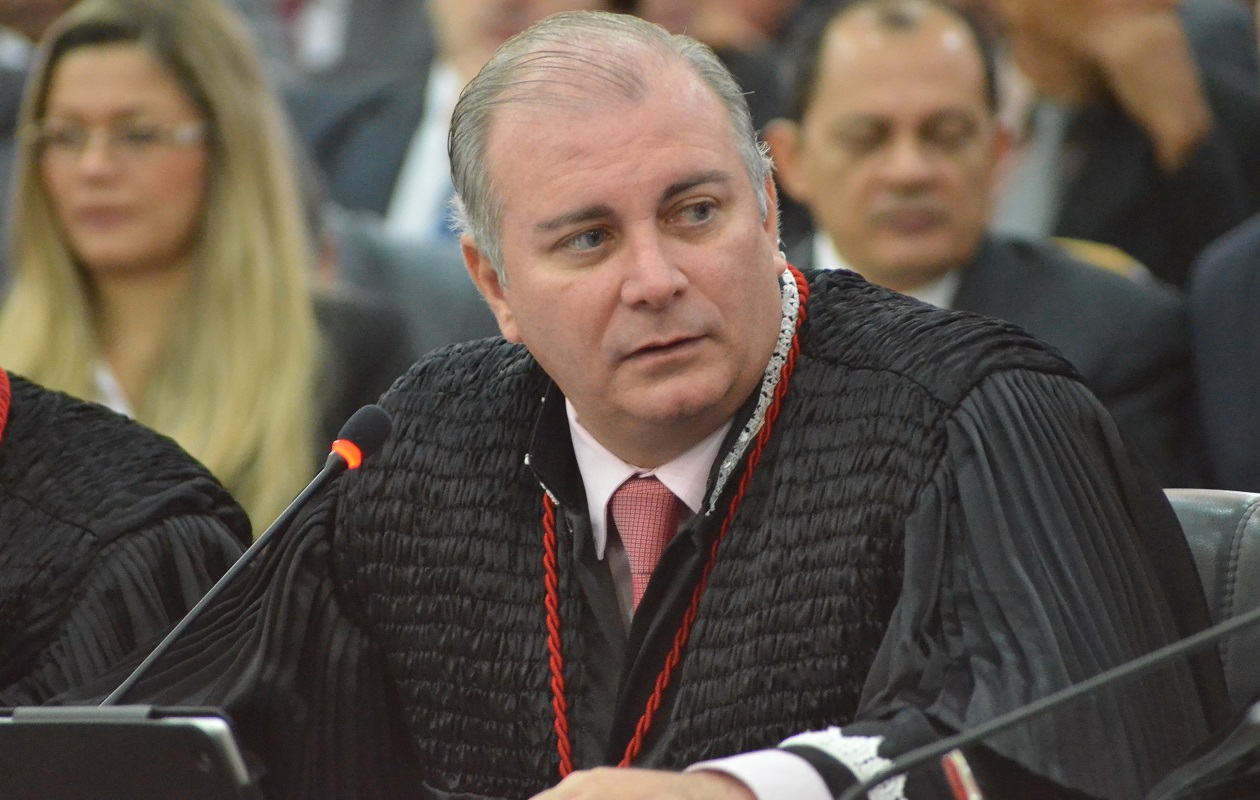 Desembargadores descobrem que presidente do TJ transferiu R$ 3 bilhões para BRB