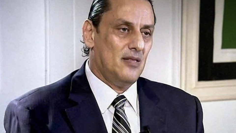 Mulher denuncia ter sofrido agressão sexual de Wassef, advogado da família Bolsonaro Mulher denuncia ter sofrido agressão sexual de Wassef, advogado da família Bolsonaro