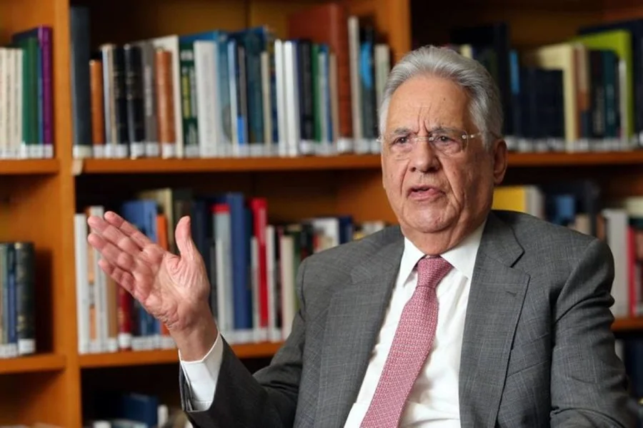 Filhos de FHC conseguem na Justiça interdição do ex-presidente
