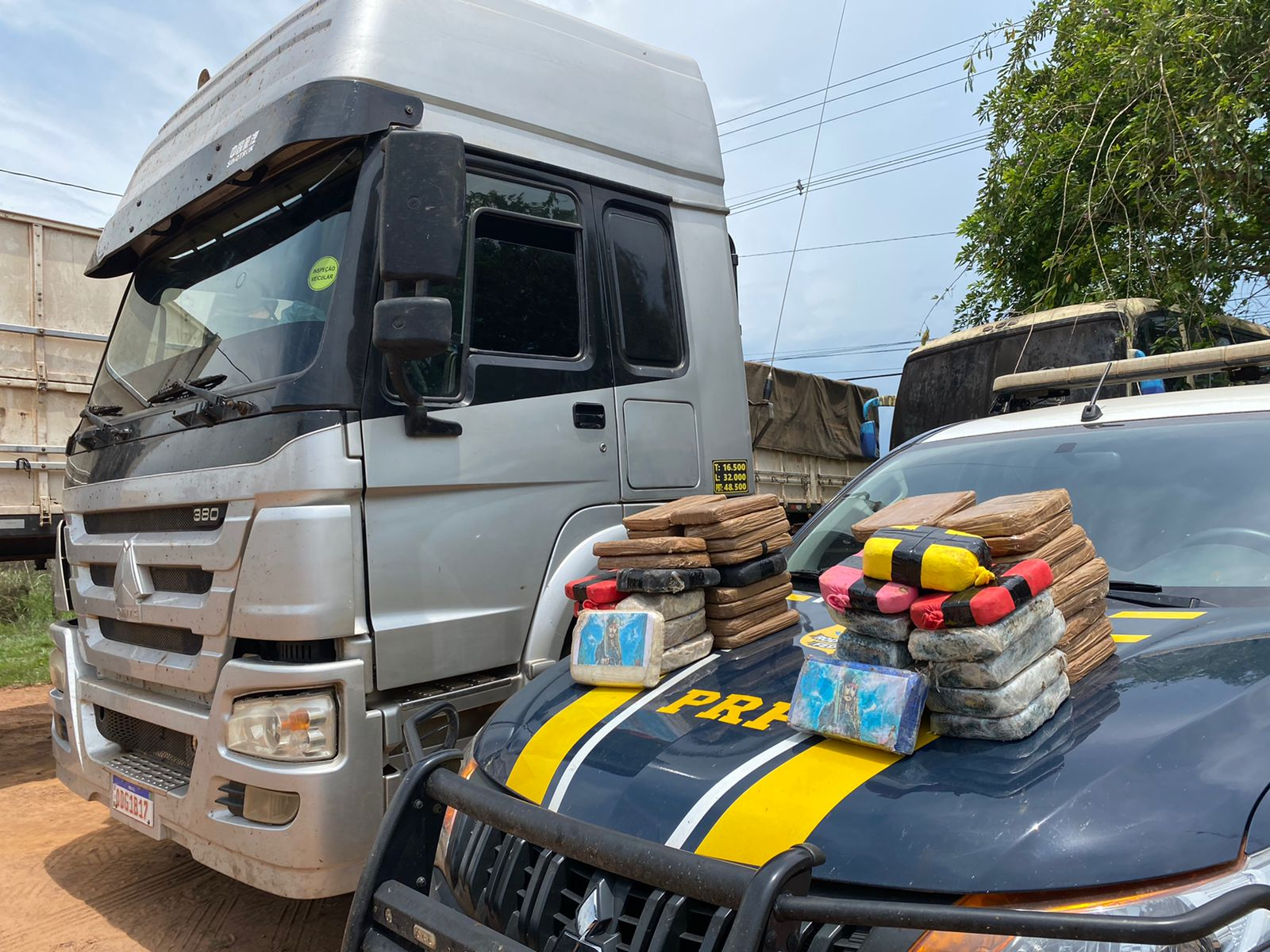 Maior apreensão do ano: caminhão com 12 t de maconha é interceptado na BR-163