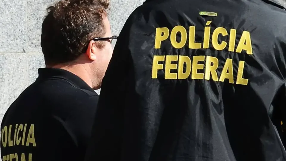 PF faz megaoperação contra facções em 16 estados e cumpre 71 mandados de prisão