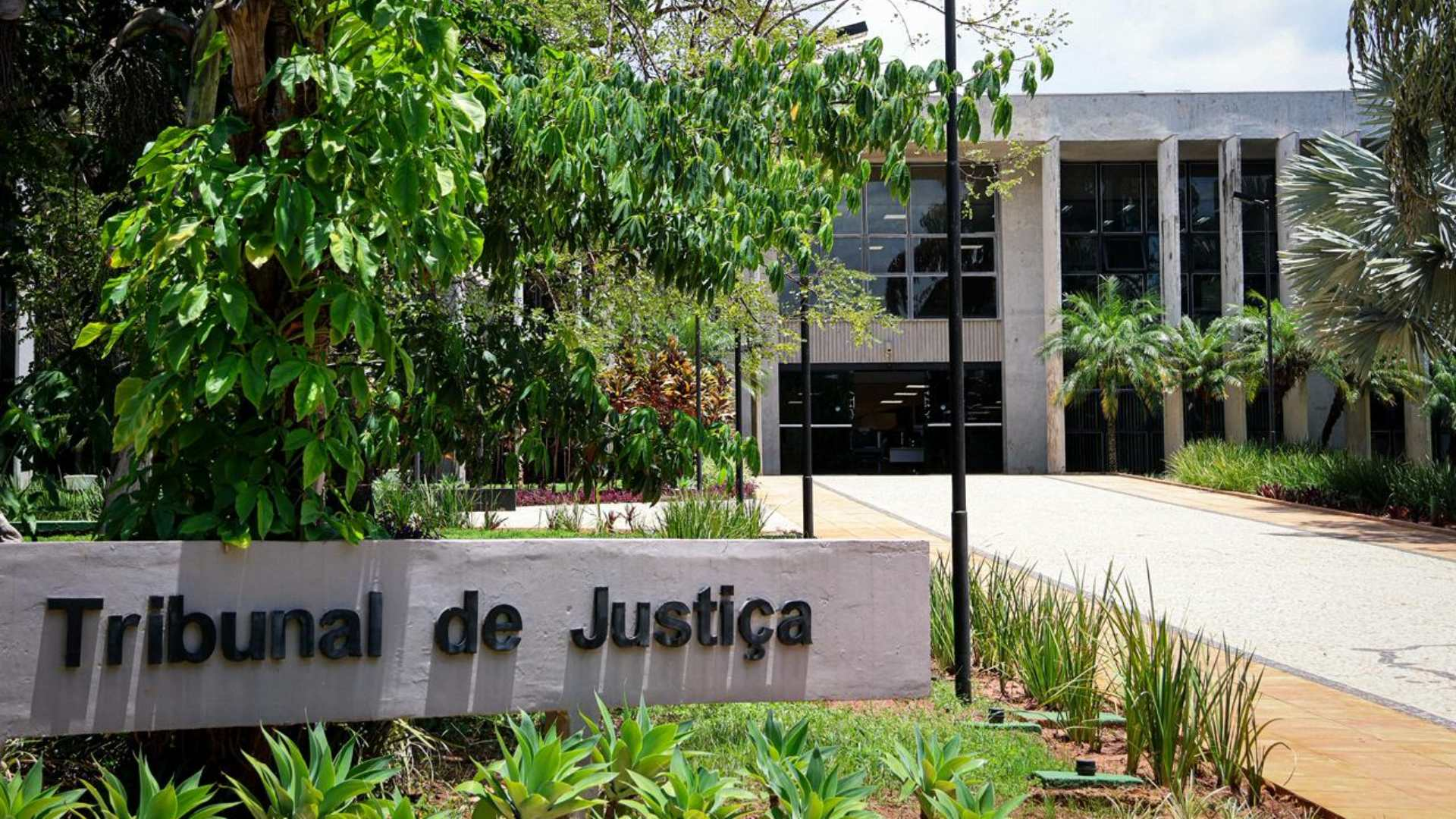TJMS abre seleção com 21 vagas e salários de até R$ 17 mil