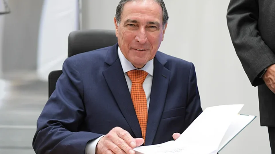 Zanin autoriza PF investigar ministro do STJ em inquérito que apura venda de decisões
