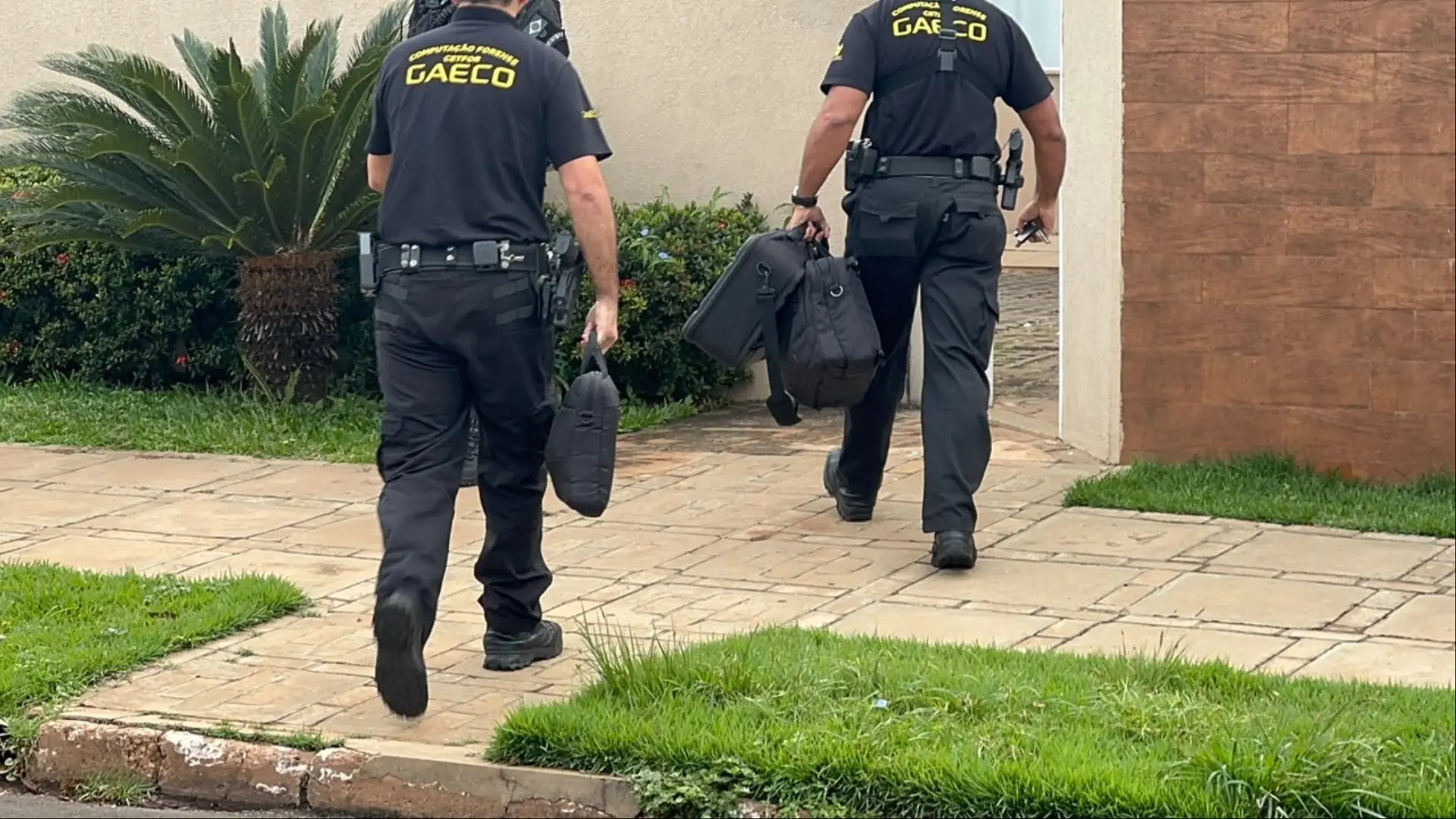 Infiltrados: alvos de operação, delegado e policiais civis desviaram carga de cocaína