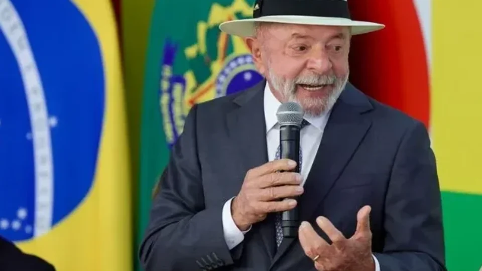 Lula lança pacote para reduzir dívidas de MEIs e ampliar acesso ao crédito